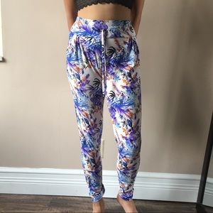 They are joggers but have a legging like feel